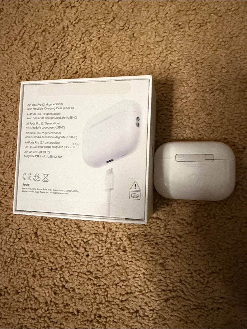 Apple AirPods Pro 2 White with Charging Case